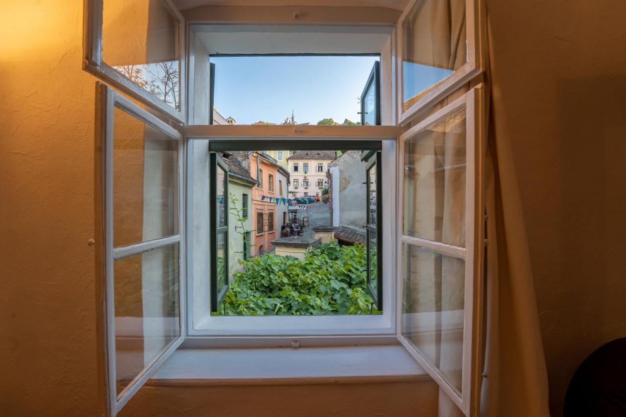 Casa Josef Bacon - La Strada - Aparthotel ซิวิโชอารา ภายนอก รูปภาพ